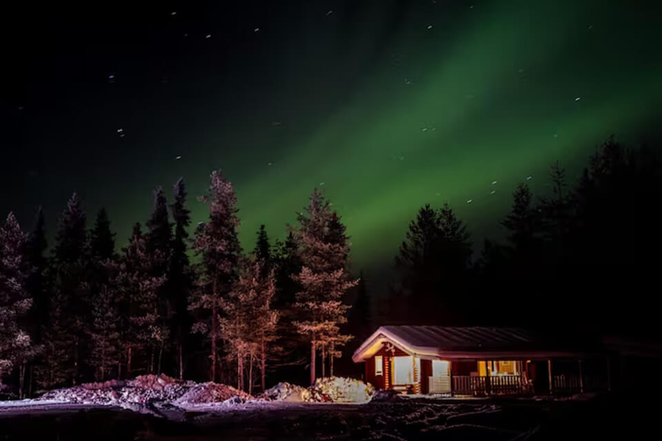 aurora-cabin-aurora